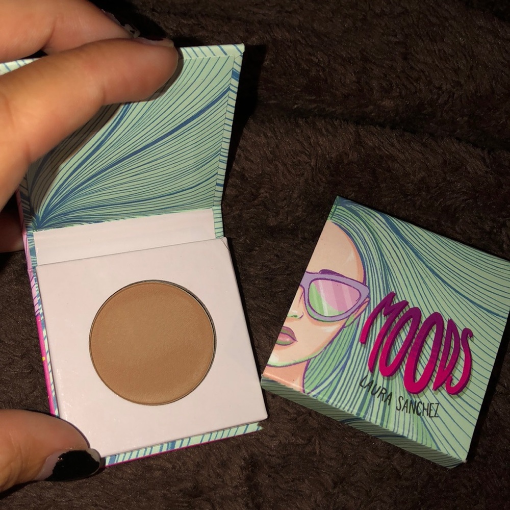 Neutral eyeshadows - Picture 2 of 7